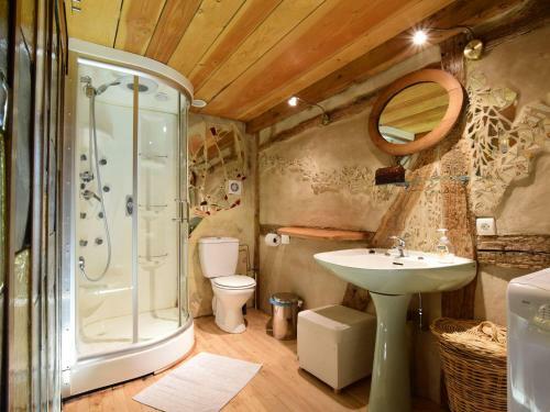 Gorgeous Holiday Home Near Durbuy With Pond