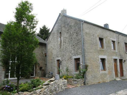 Gorgeous Holiday Home Near Durbuy With Pond