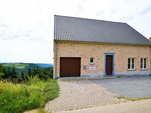 Stylish Holiday Home In Hastiere Near Forest