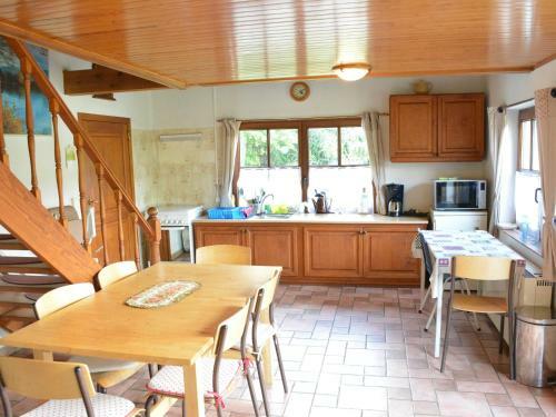 Quaint Chalet In Hannut With A Pond