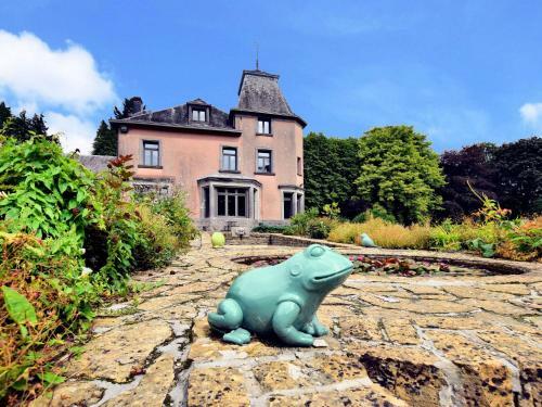Luxurious Castle With Jacuzzi In The Belgian Countryside
