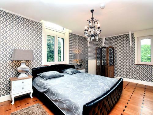 Luxurious Castle With Jacuzzi In The Belgian Countryside