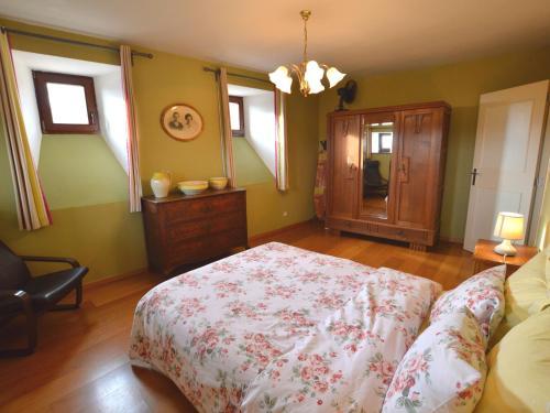 Charming Holiday Home In Ohey Near Forest