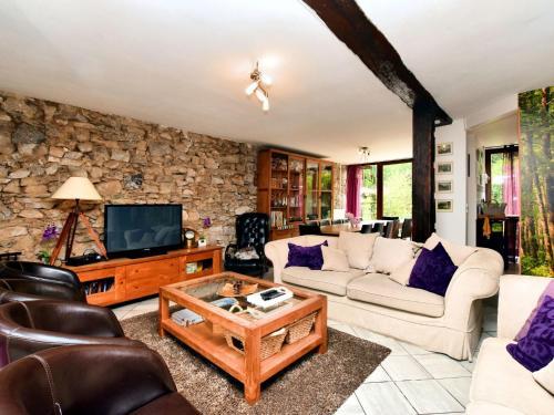 Lovely Holiday Home In Comblain-au-pont With Sauna