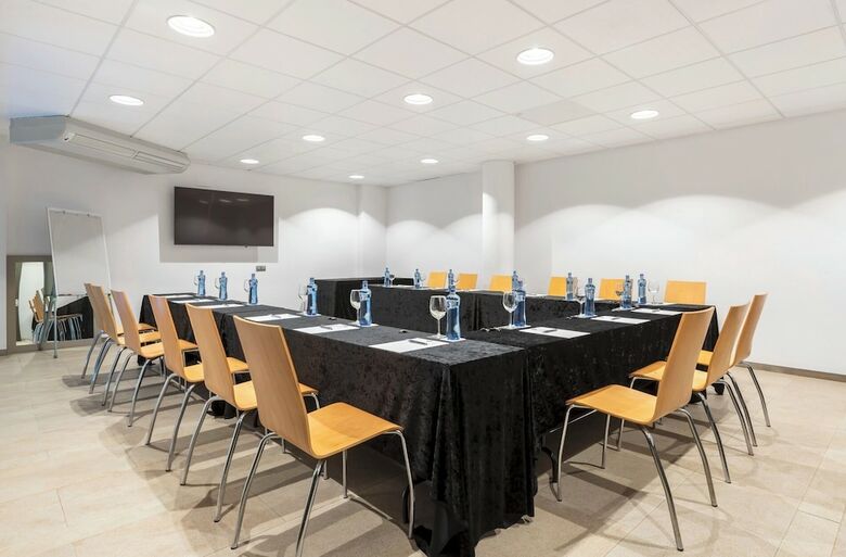 Hotel HLG Citypark Sant Just