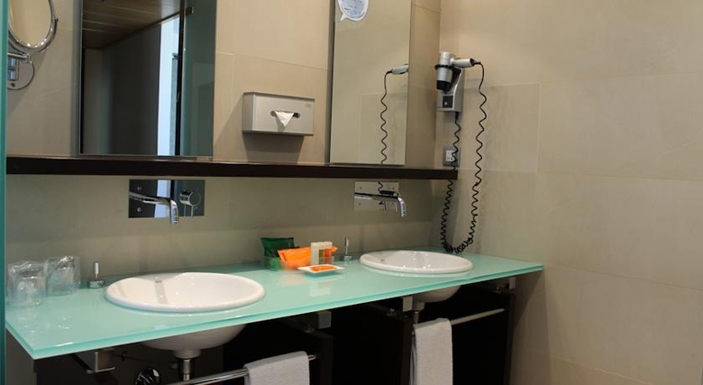 Hotel NH Sants Barcelona