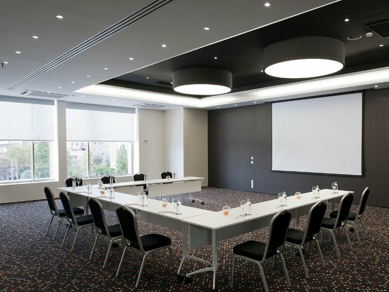 Hotel Barcel� Sants