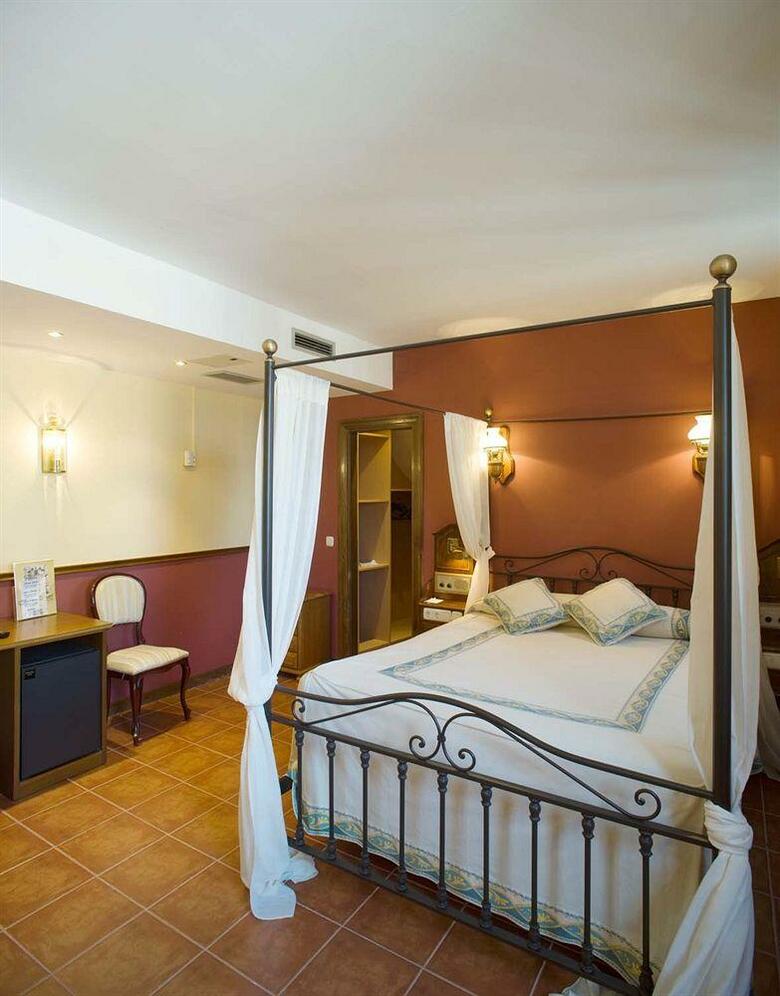 Hotel Meson Del Cid