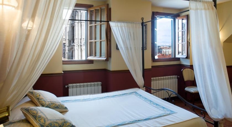 Hotel Meson Del Cid