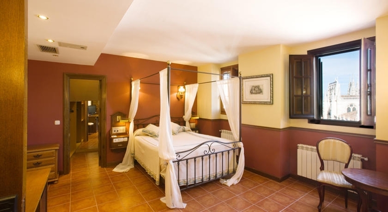 Hotel Meson Del Cid