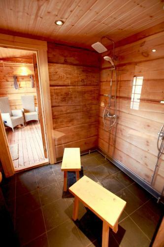 Bed & Breakfast Metsara B & B