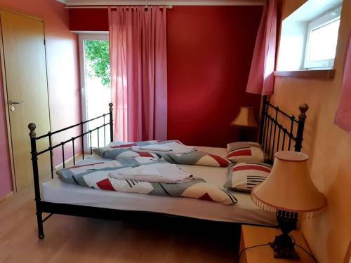 Hostal Tristvere Guesthouse-cafe