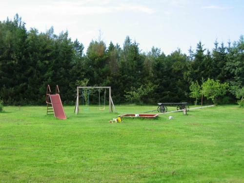 Hostal J�rve��re Holiday House