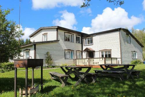 Hostal J�rve��re Holiday House