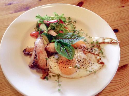 Hostal Tiiupesa Guest House