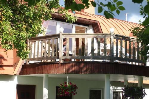 Hostal M�nni Guesthouse