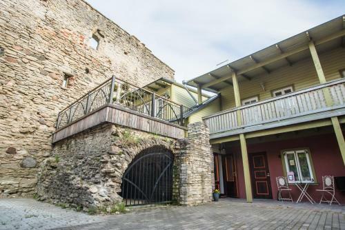 Karja Castle Apartments