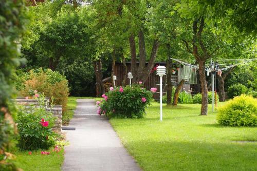 M�nni Holiday House