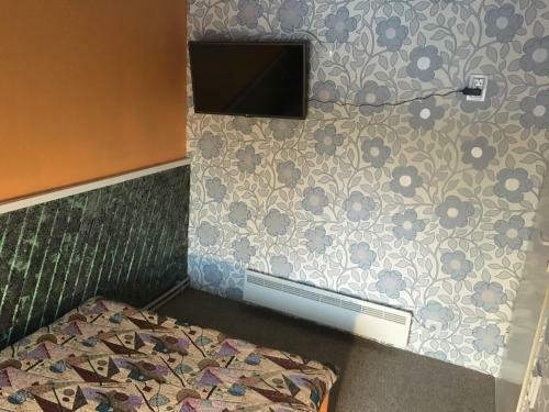 Tolli Hostel & Holiday House