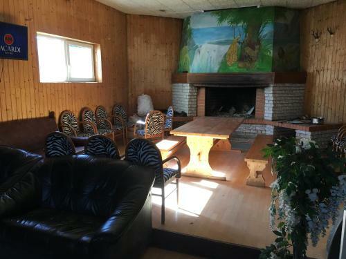 Tolli Hostel & Holiday House