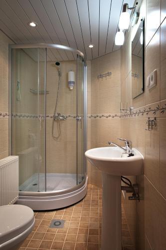 Hostal Seedri Guesthouse