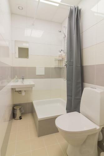 Hostal Tiigi Six Guesthouse