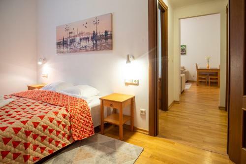 Dream Stay - Town Hall Square Apartments