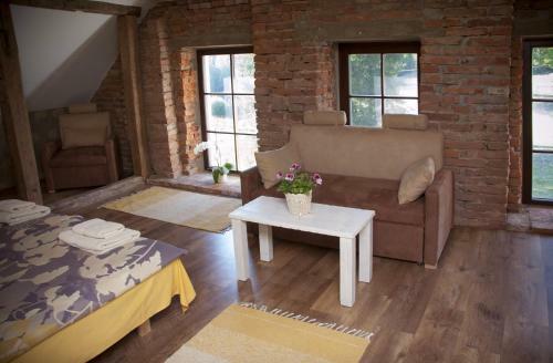 Hostal P��ni Tavern & Guesthouse