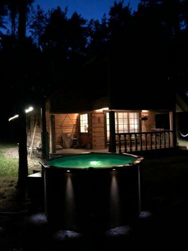 M�ndjala Forest House