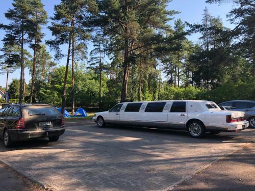 Freedom65 Hostel And Caravan
