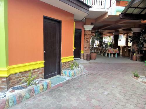 Hotel Jun And Carol Beach Cottages