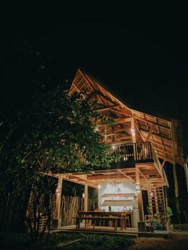 Lampara Siargao Boutique Hostel