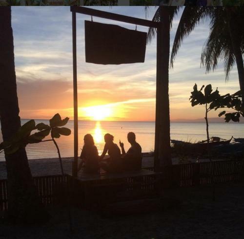Glamping Siquijor By The Beach