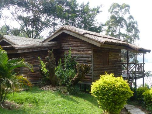 Hotel Supreme Adventure Park Bunyonyi