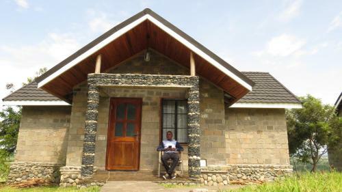 Hotel Kyangabi Crater Resort
