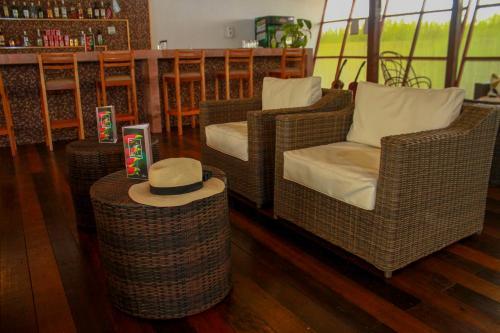 Hostal Heliconia Amazon River Lodge