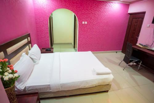 Euro Hotel & Apartment