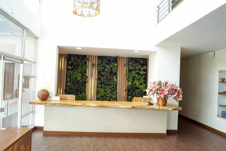 Hotel Factory Inn