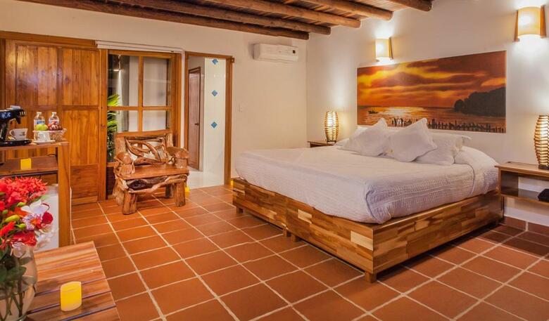 Hotel Punta Faro