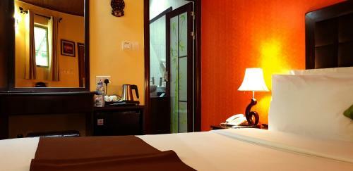 Hotel Fun Retreat Resort