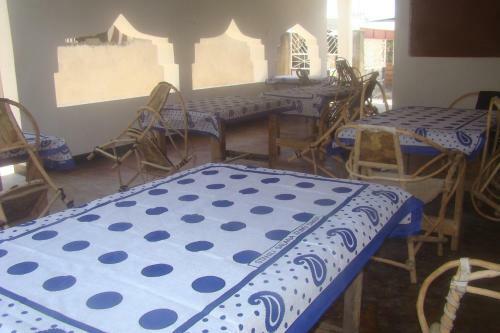 Bed & Breakfast Yellow Beach Bungalow
