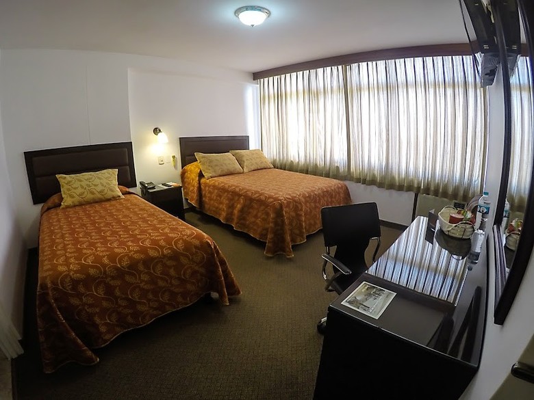Hotel Intiotel