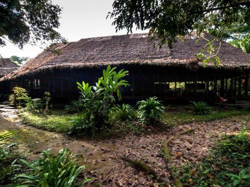 Albergue Sandoval Lake Lodge