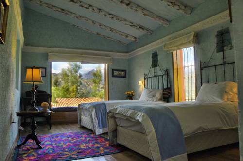 Hostal Cuesta Serena Lodge