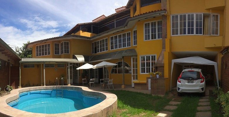 Albergue Hostal Serra Nova