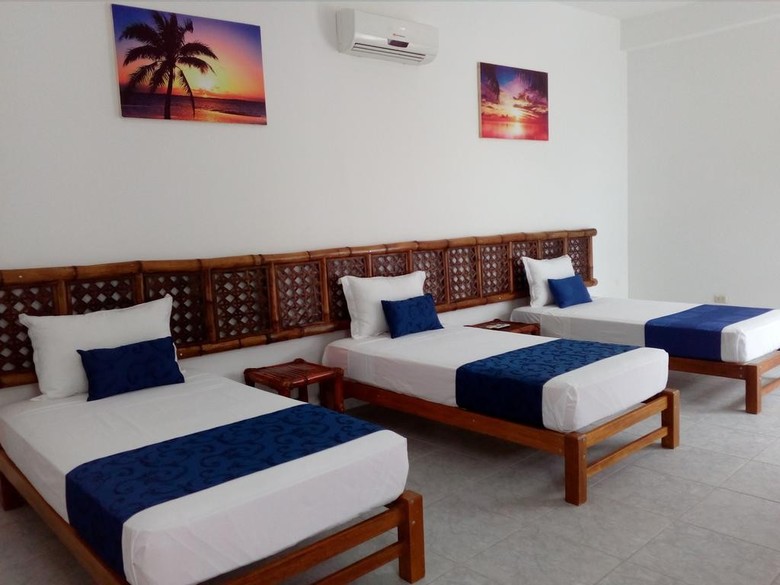 Nauti-k Beach Hotel