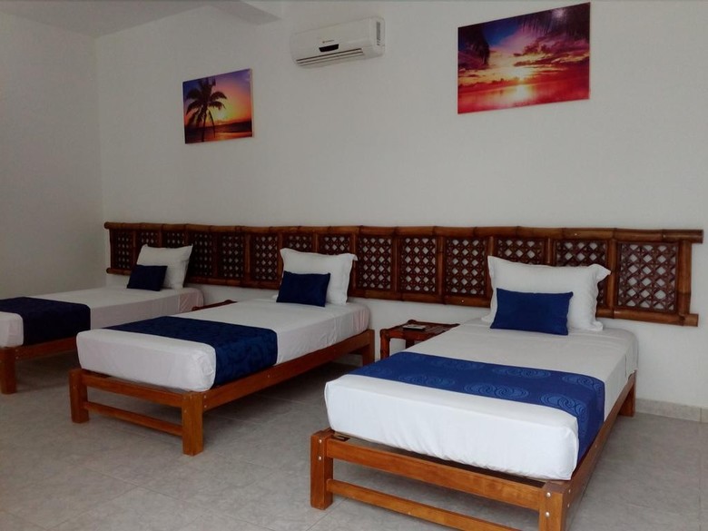 Nauti-k Beach Hotel