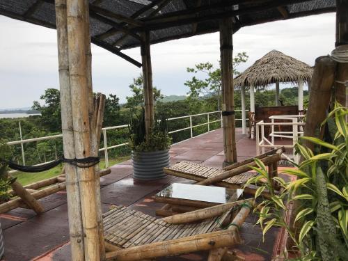 Villa Lago Bay