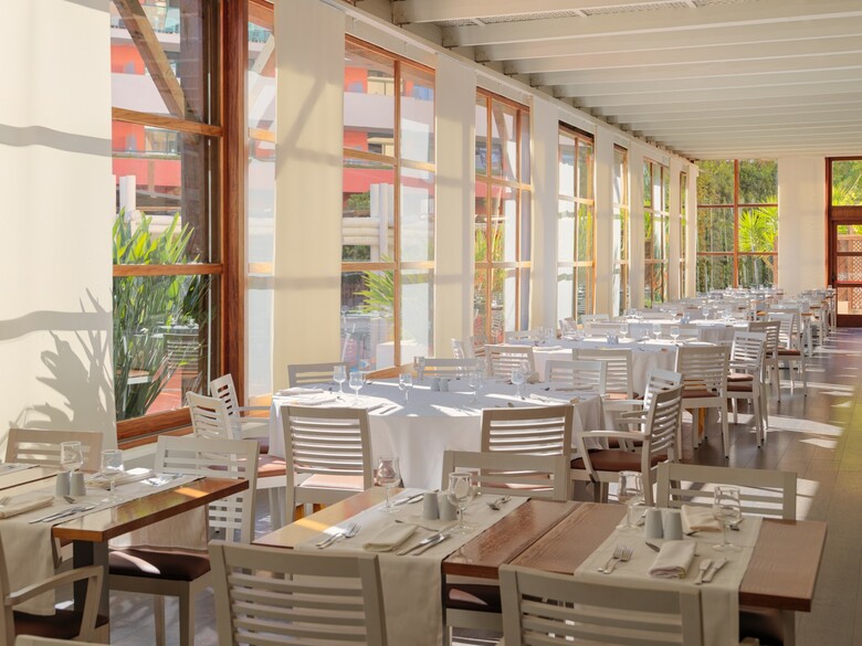 H10 Salauris Palace Hotel