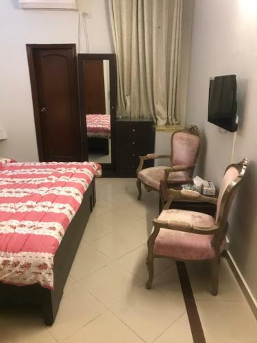 Hostal New Shelton Guest House